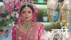 Sapna Makes Her Move Amidst Suraj's Plan