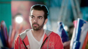 Sonakshi Surprises Rohit