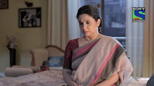 Ranveer refuses to accept Dev's Gift