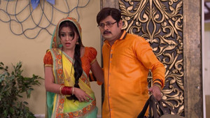 Happu Ask Vibhuti For a Share In The Treasure