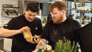 Mälzer and Mraz deliver!