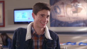 Welcome back Ciccio! / Lorenzo and Sara separated in Berlin