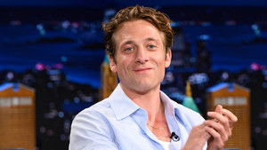 Jeremy Allen White/Karol G