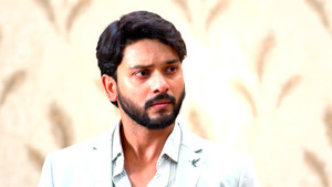 Karthik Chooses Deepa
