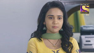 Naina Gets A Job Finally