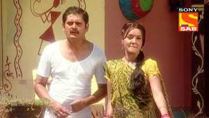 Indu Gives Mukundi a Hard Time