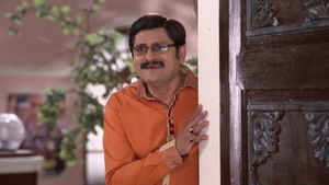 Manmohan Becomes a Tenant At Anita's House