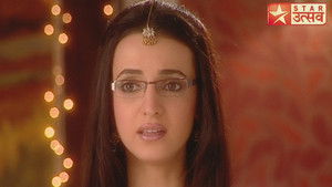 Gunjan Prepares for Diwali