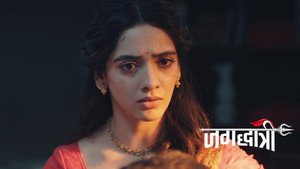 Jagadhatri Tries to Find Tapasya’s Stolen Jewellery
